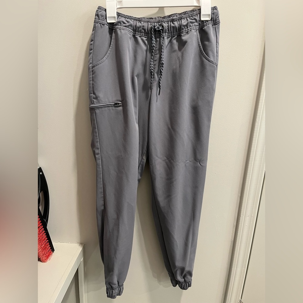 Jaanuu scrub bottoms